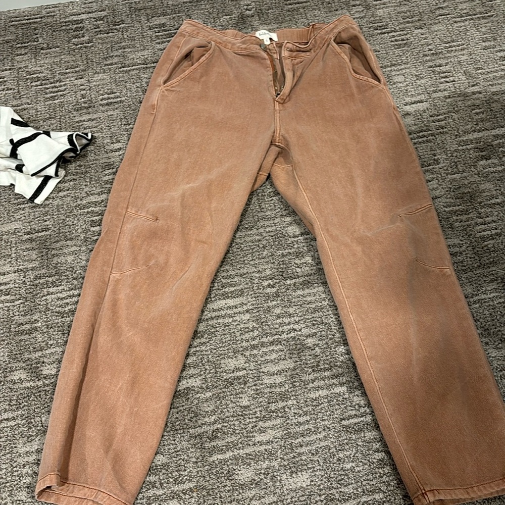 Size small. Fits like size 27. Vintage pink color. Worn once. Brand bohme